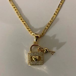 SQUARE LOCK & KEY PENDANT 1